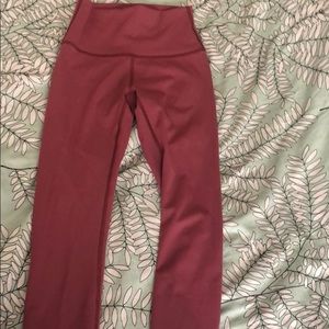 pink capri lululemon workout leggings